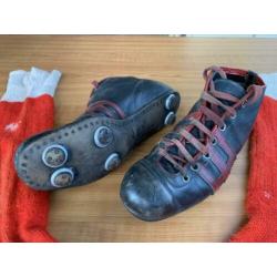 Antieke Voetbalschoenen, jaren 50-60. In goede staat.