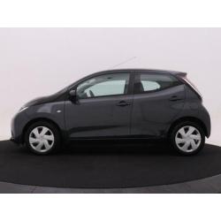 Toyota Aygo 1.0 VVT-i X-PLAY 5 DEURS | Camera achter | LED d