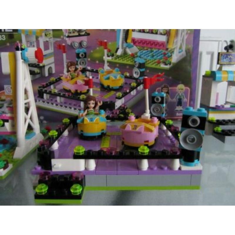 Lego Friends 41133 Pretpark Botsauto's