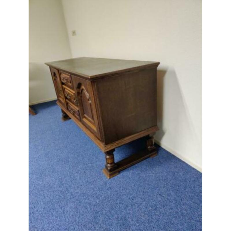 Massief eiken dressoir