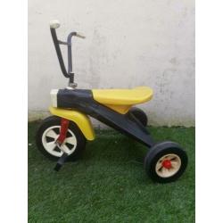 Vintage antieke driewieler oldtimer fiets