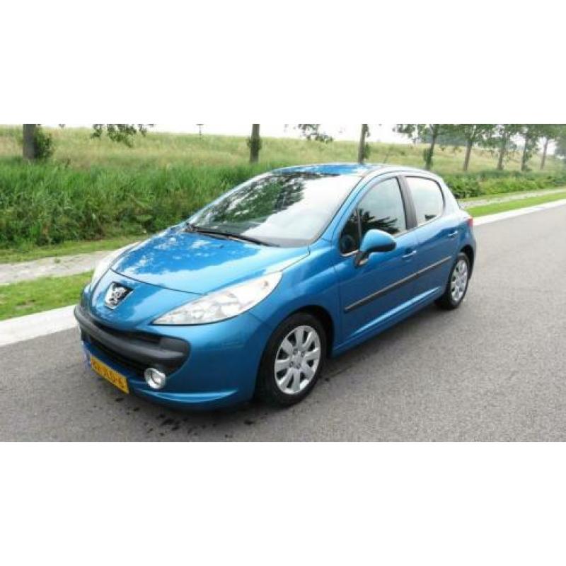 Peugeot 207 1.6 HDI * 90 PK * 5 DRS * CLIMA * Cruise control