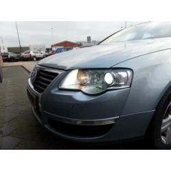 Volkswagen Passat 2.0 FSI Comfortline Automaat, Xenon, Cruis