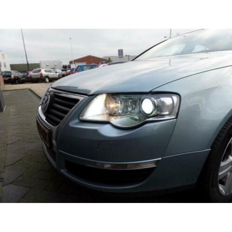 Volkswagen Passat 2.0 FSI Comfortline Automaat, Xenon, Cruis