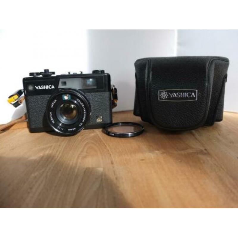 Yaschica Electro 35 GX, Yashinon DX 40mm 1.7 * MEETZOEKER