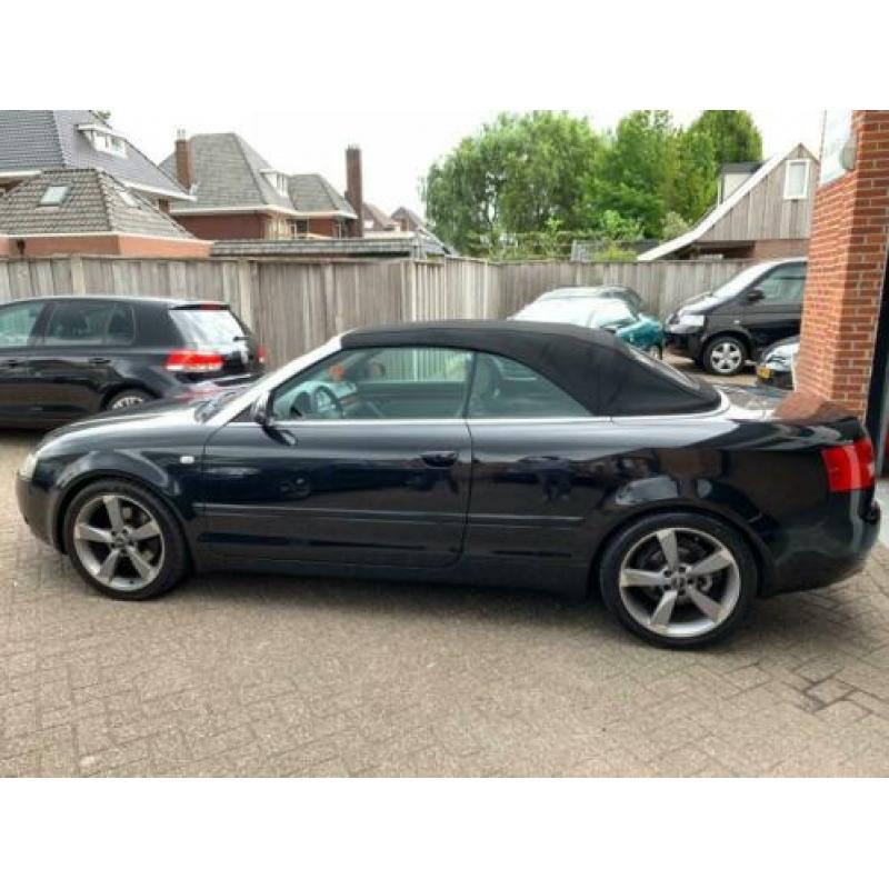 Audi A4 Cabriolet 2.4 5V AUTOMAAT