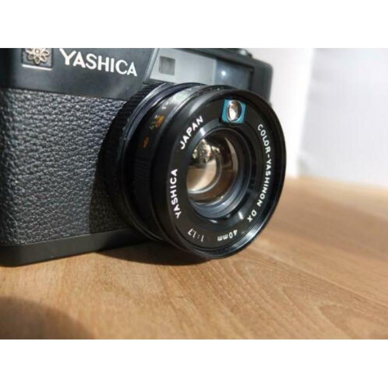 Yaschica Electro 35 GX, Yashinon DX 40mm 1.7 * MEETZOEKER