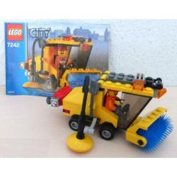 Lego City Straatveegmachine 7242 - item SV01