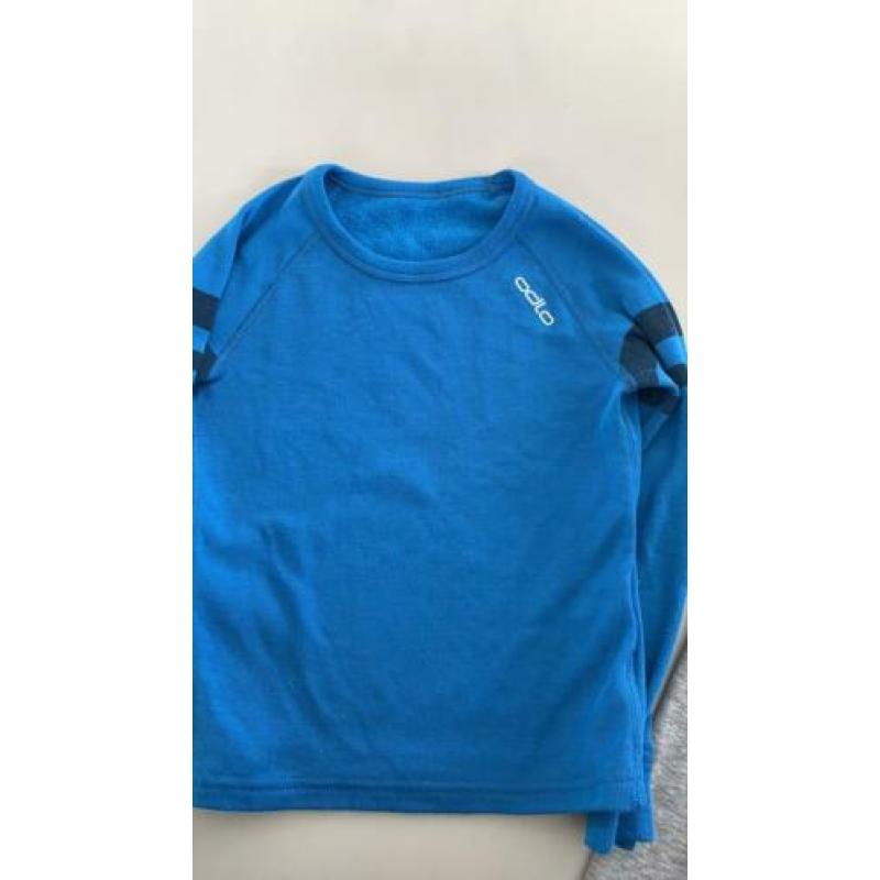 Thermo shirt en pak merk Odlo maat 116 grijs en blauw