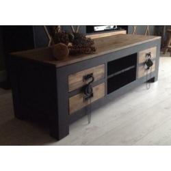 Industrieel Tv-meubel in Black & Wood