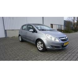 Opel Corsa 1.2-16V Essentia 5DEURS/AIRCO/LMVELGEN/157.000km