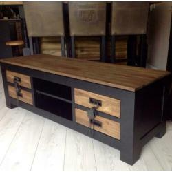 Industrieel Tv-meubel in Black & Wood