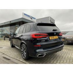 BMW X5 xDrive30d M-sport 30 Pano|Dr.ass.pro|Trekhaak|HUD|Sof