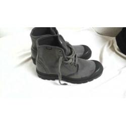 Paladium: z.g.a.n. canvas schoenen/gympen mt: 42 kl: grijs