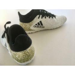 Zaalvoetbalschoenen-gymschoenen- adidas - maat 38