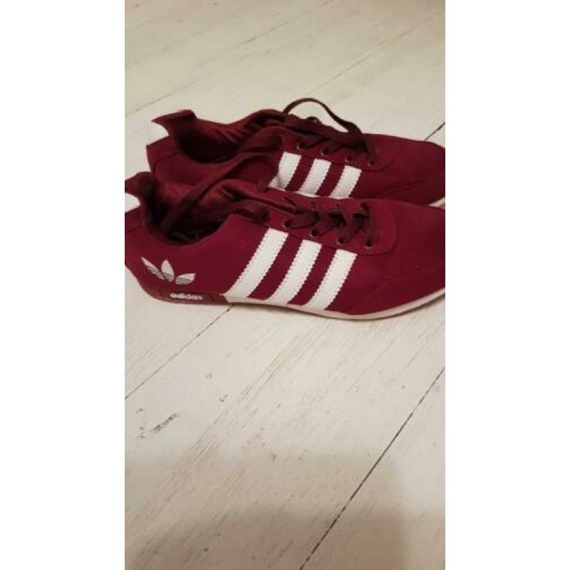 Rode Adidas schoenen maat 43