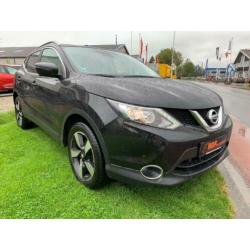 Nissan Qashqai 1.2 Connect Edition Tekna PANO / NAVI / LMV