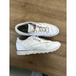 Reebok classics maat 42