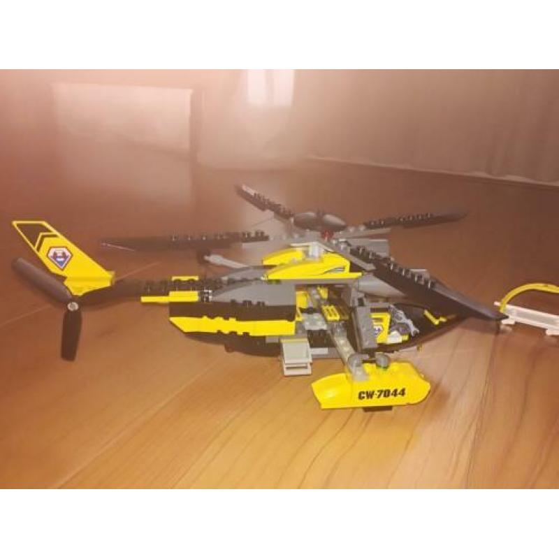 Reddingshelikopter Lego nr. 7044