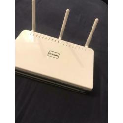 D-Link DIR-655 Wireless Gigabit Router