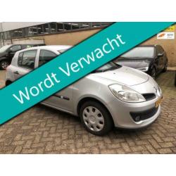 Renault Clio 1.2-16V Special Line 5 deurs Airco 155.000km NA