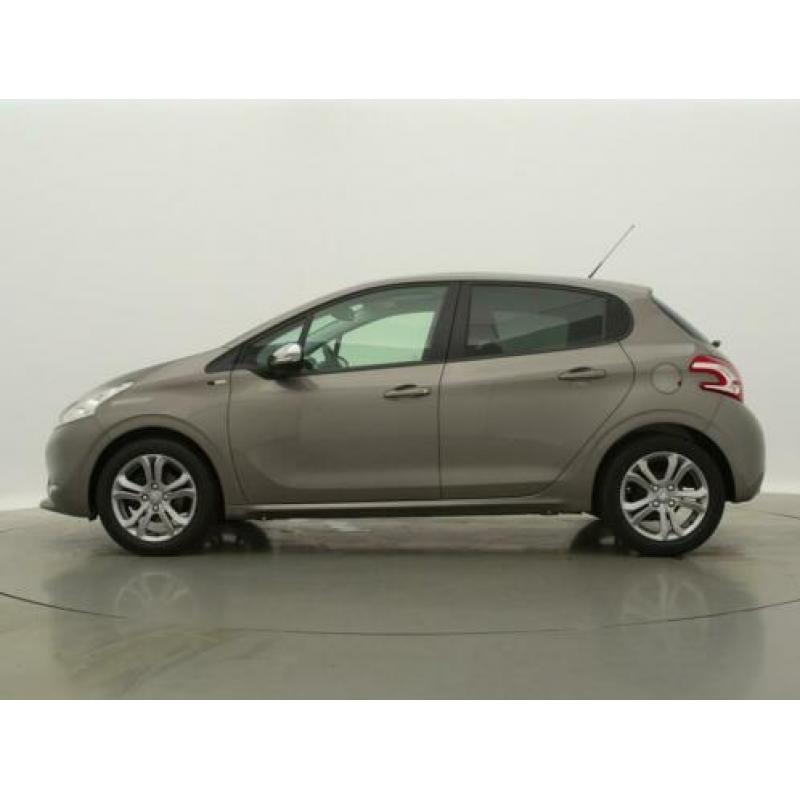 Peugeot 208 1.2 PureTech Style Pack Plus PANORAMADAK!