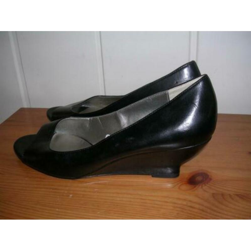 Elegante zwarte lakleren pumps sleehak van Woolworths, mt 41