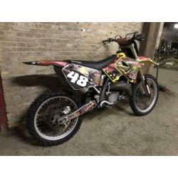 Suzuki rm 125 cc ( ktm kx yz cr 250 450 350)