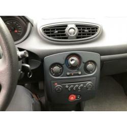 Renault Clio 1.2-16V Special Line 5 deurs Airco 155.000km NA