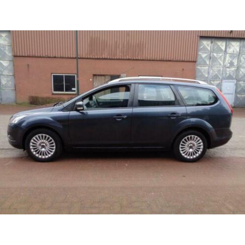 Ford Focus Wagon 1.6 Titanium Navi,PDC,Clima,Cruise control