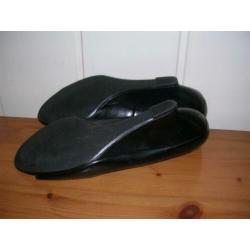 Elegante zwarte lakleren pumps sleehak van Woolworths, mt 41