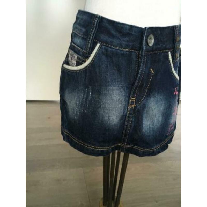 GARCIA JEANS spijker rokje, nieuwstaat mt 104 / 110 WS