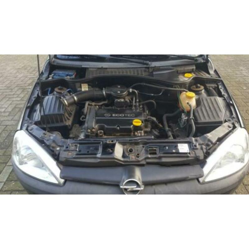 Opel Corsa 1.2 16V 3D 2002 Zwart