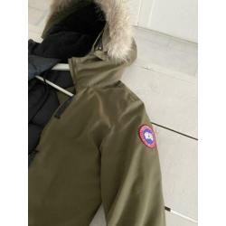 Canada Goose army xs