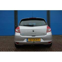 Renault Clio 1.5 dCi Collection ZEER NETTE AUTO (bj 2011)