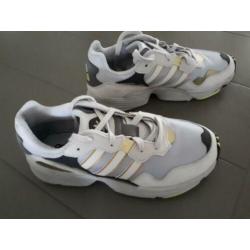 Adidas sportschoen Yung-96 maat 40 2/3