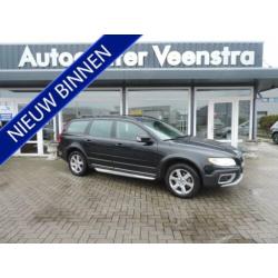 Volvo XC70 2.4 D5 Summum 50 procent deal 4375,- ACTIE AWD /