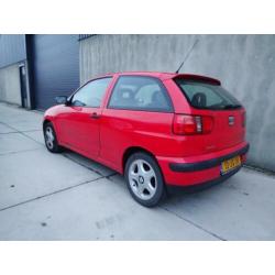 SEAT Ibiza 1.4-16V Stella