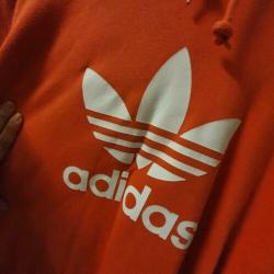 Adidas trui maat M