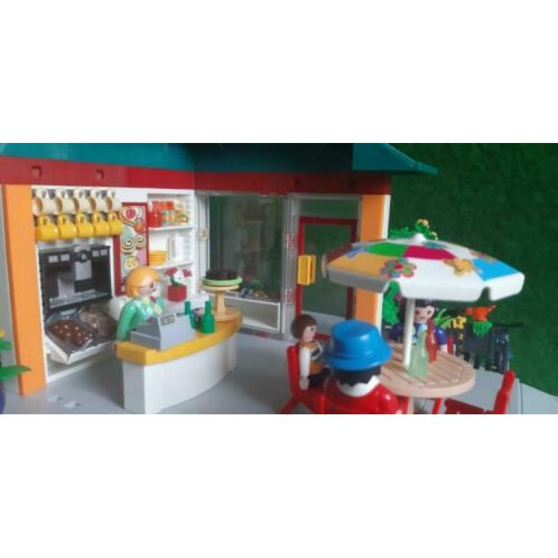 Playmobil het gezellige koffiehuis met terras.