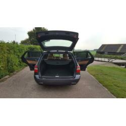 Mercedes E-Klasse 3.5 E350 CGI Estate 4MATIC AUT NOV 2011