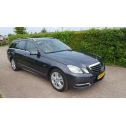 Mercedes E-Klasse 3.5 E350 CGI Estate 4MATIC AUT NOV 2011