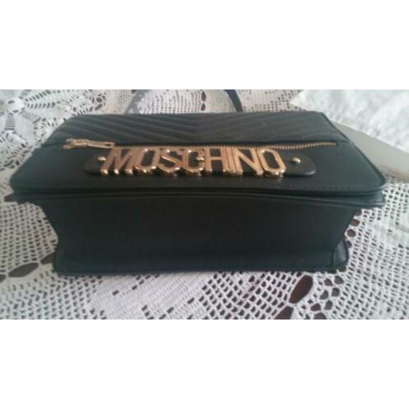 Nieuwe moschino damestas