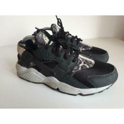 Nike huarache Run Print snake maat 40.5 sneakers