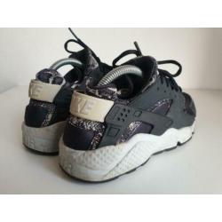 Nike huarache Run Print snake maat 40.5 sneakers