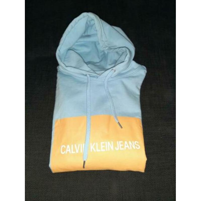 Calvin klein hoodie XL ZGAN bon aanwezig!!