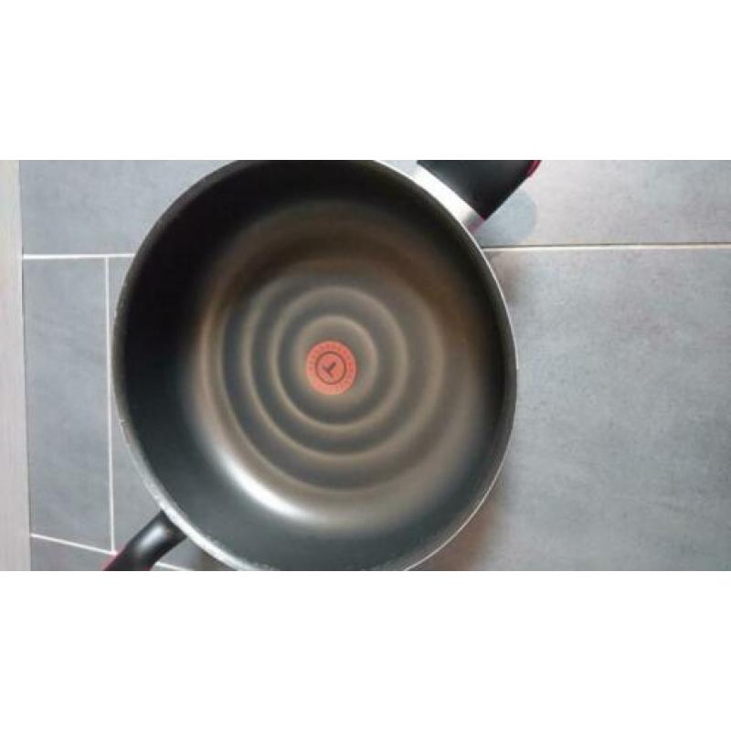 Tefal Hapjespan met deksel te koop