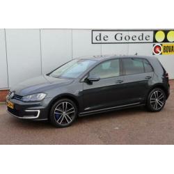 Volkswagen Golf 1.4 TSI GTE org NL-auto automaat navigatie 1