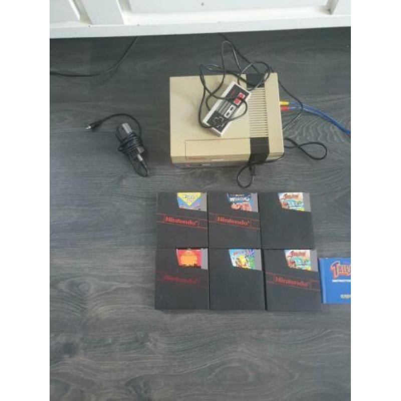 Nintendo nes met 7 games