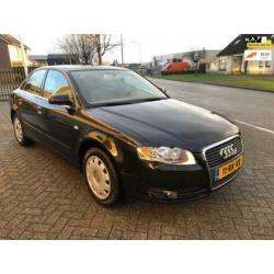 Audi A4 1.6 Pro Line Business [bj 2005] Airco/Weinig KM+1e E